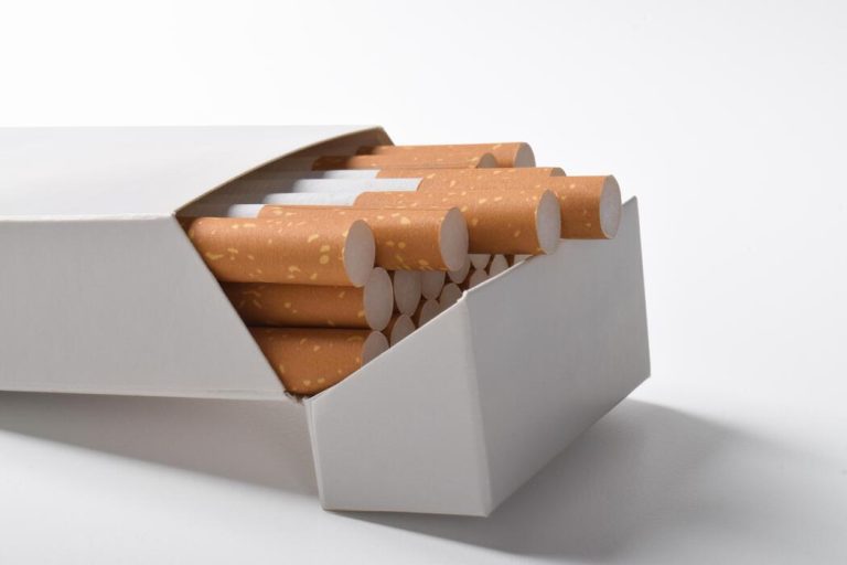 Superkings Cigarettes Duty Free: Prices, Allowances and Where to Buy